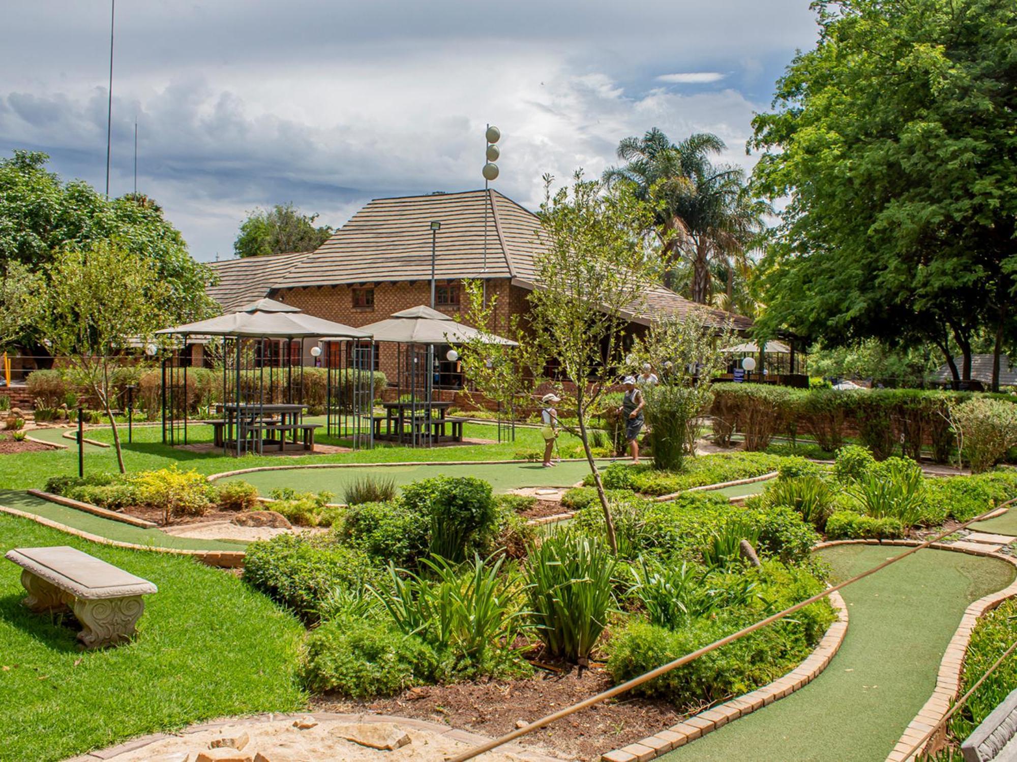 Mount Amanzi Hotel Hartbeespoort Exterior photo